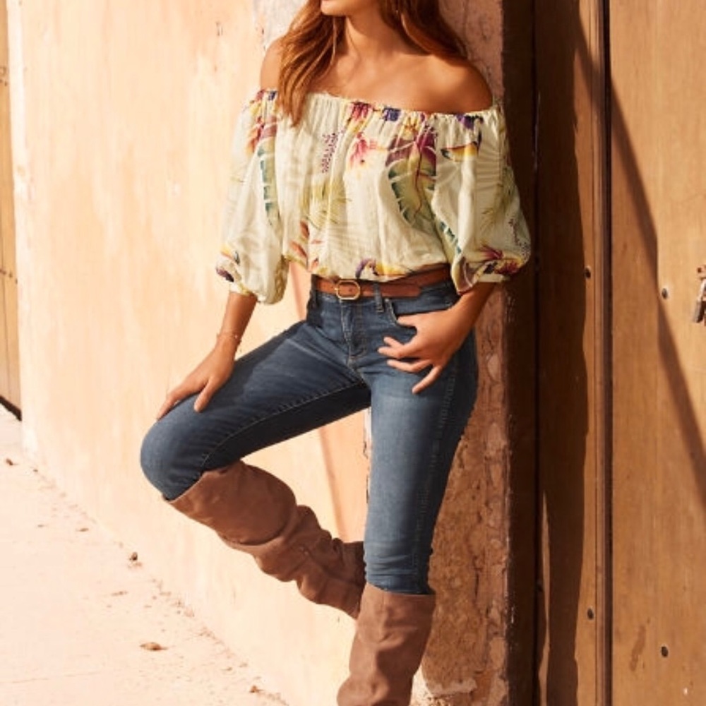 [Boston Proper] Paradise Print Off-Shoulder Top
